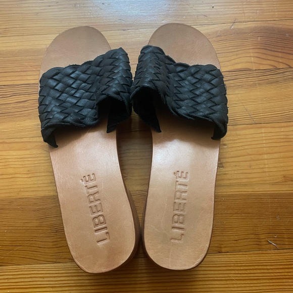 Woven black heeled slides - Picture 2 of 3